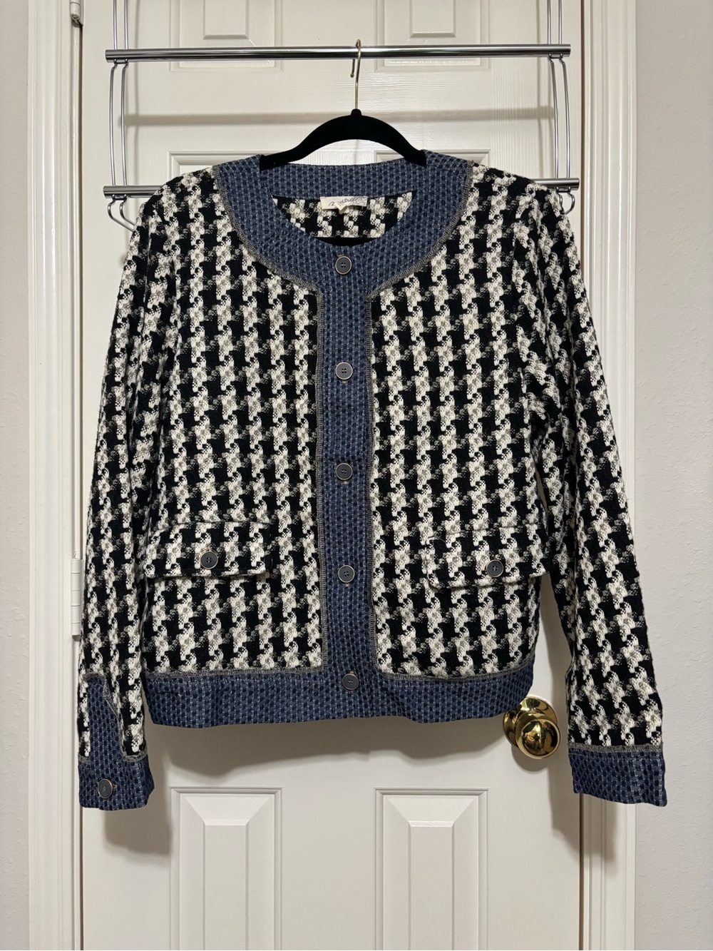 NWOT Mystree Black & White Houndstooth Knit Jacket with Blue Trim